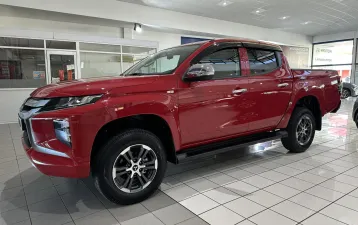 MITSUBISHI L200 PICK-UP 4X4