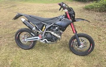 Fantic 125 supermotard