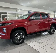 MITSUBISHI L200 PICK-UP 4X4