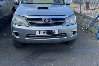 Vends TOYOTA FORTUNER