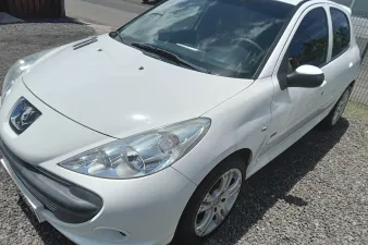 PEUGEOT 206+