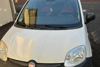 Fiat Panda blanche 2 places