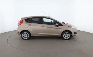 Ford Fiesta Voiture Occasion Tahiti Petites Annonces PF - SEEKO