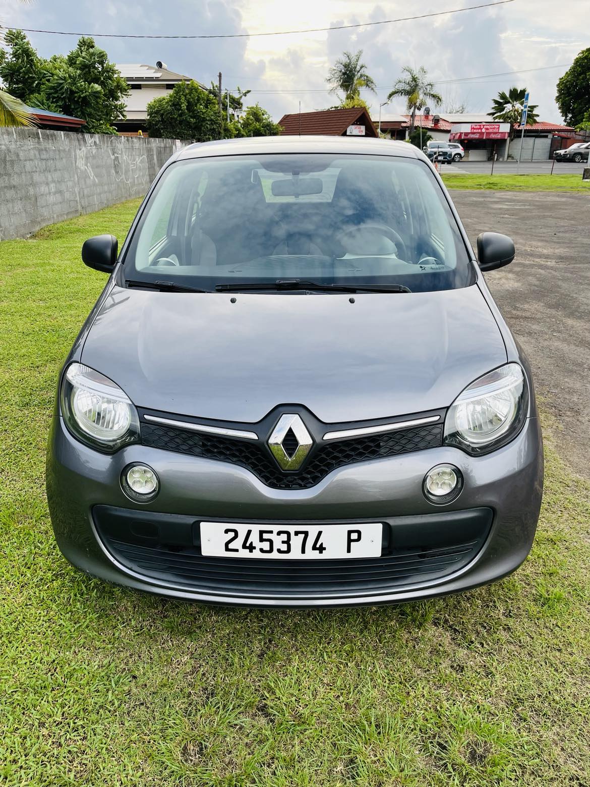 Voiture Occasion Tahiti Renault TWINGO 3 Petites Annonces PF - SEEKO