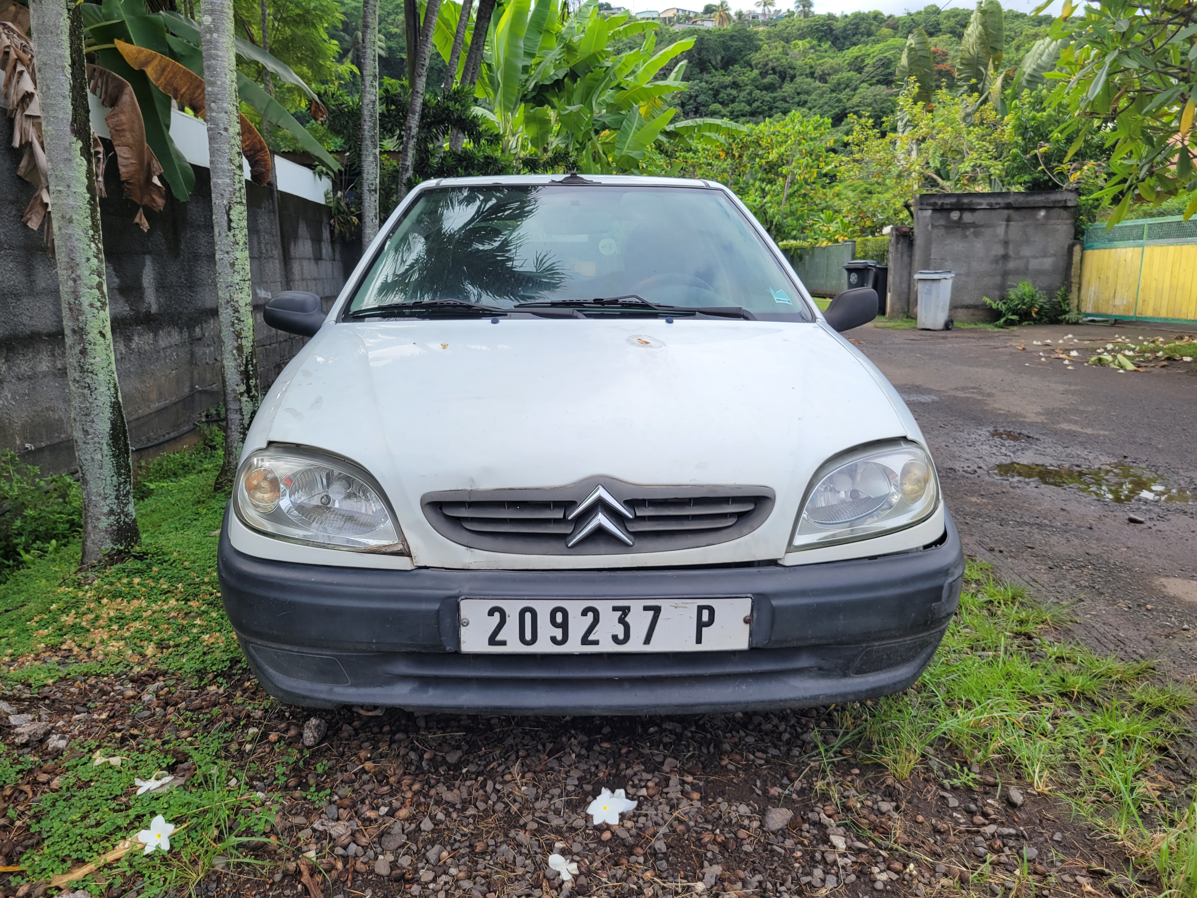 Voiture Occasion Tahiti Citroën Saxo Diesel Petites Annonces PF - SEEKO