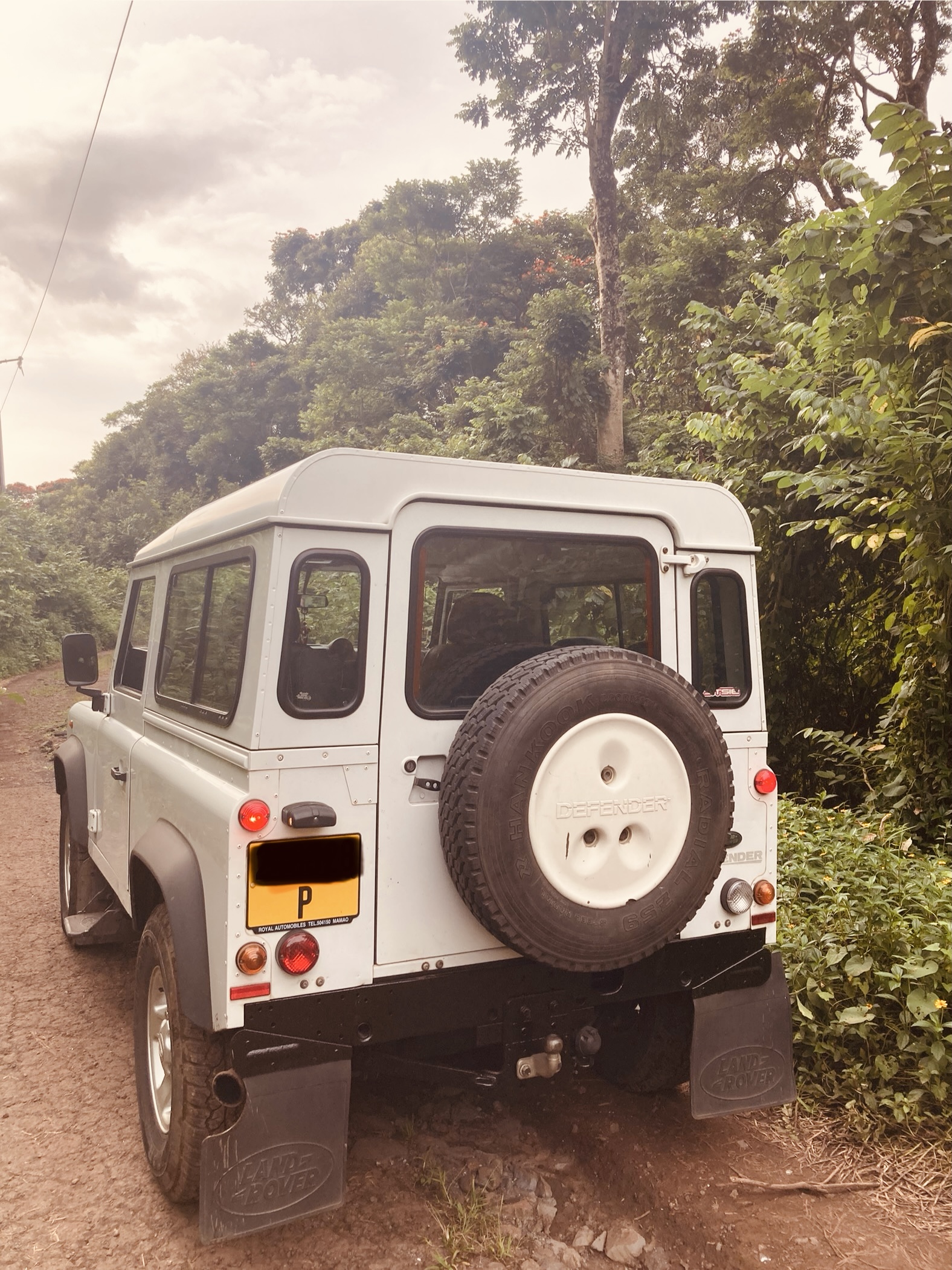 4x4 Occasion Tahiti Land Rover Defender 90 Petites Annonces PF - SEEKO