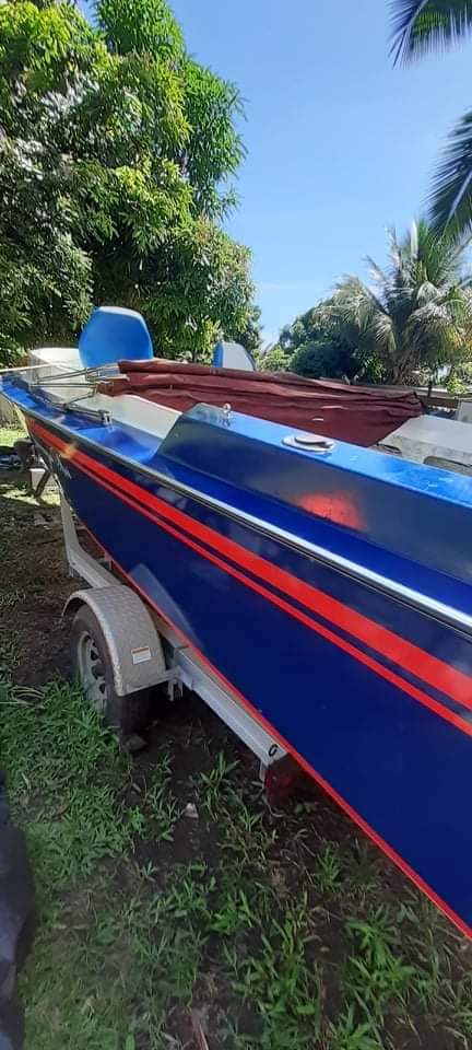 Bateau Tahiti 23 pieds coque TIMI Petites Annonces PF - SEEKO 