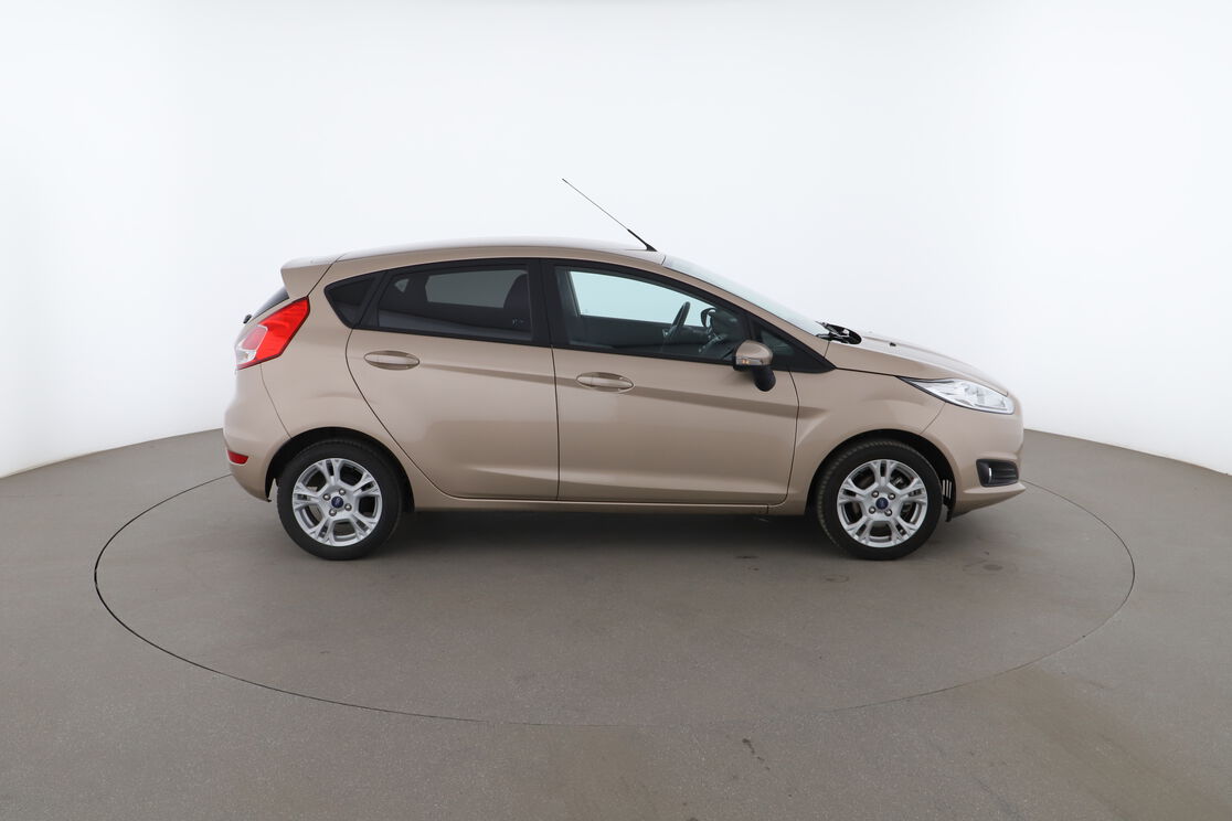 Ford Fiesta Voiture Occasion Tahiti Petites Annonces PF - SEEKO