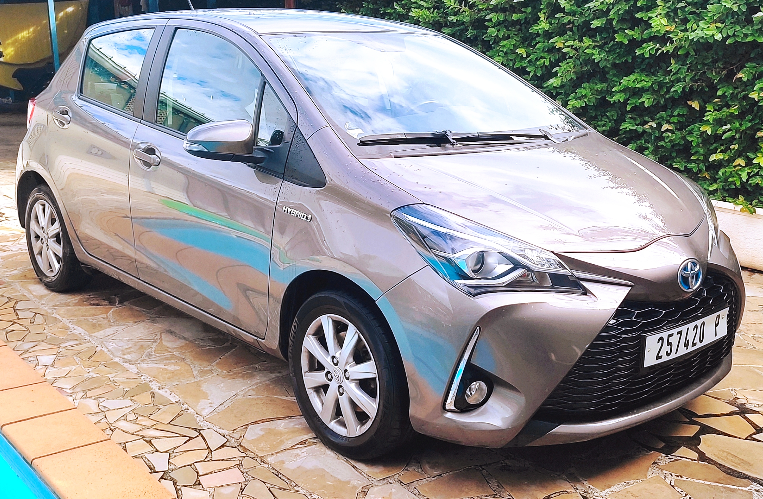 Toyota Yaris hybride IV Occasion Tahiti Petites Annonces PF - SEEKO